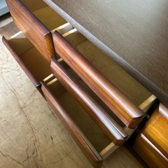 テレビボード、収納棚の画像