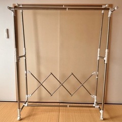 室内物干しの画像