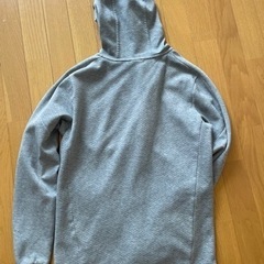 服/ファッション パーカーの画像