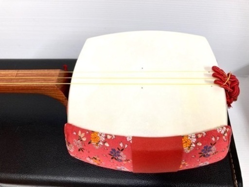 SOLD OUT！超美品◆民謡 三味線◆花梨 中棹  皮破れ無し 撥／駒／指かけ／胴袋／ケース付