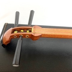 SOLD OUT！超美品◇民謡 三味線◇花梨 中棹 皮破れ無し 撥／
