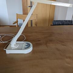 IKEAデスクワークランプ