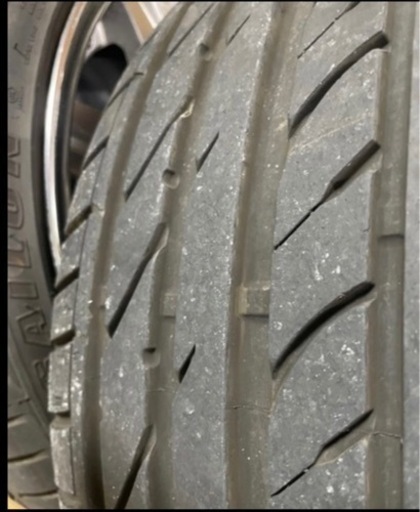 車のパーツ タイヤ、ホイール