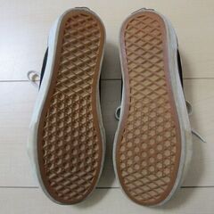 VANS　スニーカー　22.5cmの画像