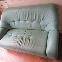 ソファー無料でお譲りします 　