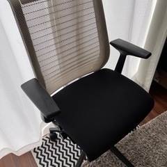 美品！Steelcase シンク オフィスチェアの画像