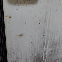　30年 使っていた 冷蔵庫 　多分 壊れています。