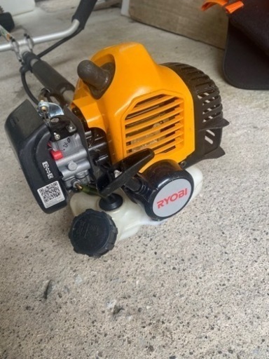 美品　　エンジン式仮払機