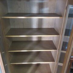 木製キャビネット無料でお譲りします の画像