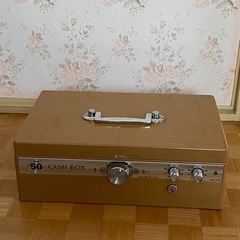 鍵付き収納
