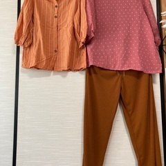 価格交渉あり☆少し大人めなフリル系カットソー＆ボトムスの画像