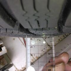 スタッドレスタイヤ　四本　225-65-17の画像