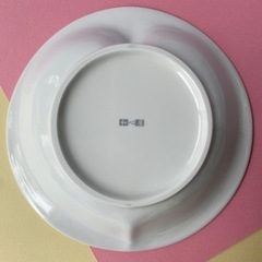 新品箱入り ハートが浮かぶ平皿 レンジ対応 カレー皿 丸皿 陶磁器 2枚の画像