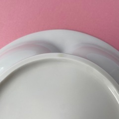 新品箱入り ハートが浮かぶ平皿 レンジ対応 カレー皿 丸皿 陶磁器 2枚の画像