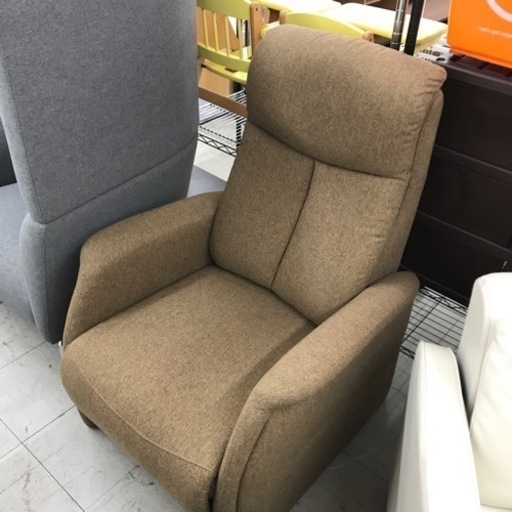 ✨表示価格より10%引き✨ゴールデンウィークSALE✨4/27〜5/8まで！ ⭐︎美品⭐︎ニトリ　電動リクライニングチェア