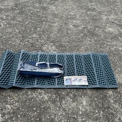 折りたたみマット(アウトドア等に) 新品未使用　土日限定で受付終了　　　最終値下げです。　の画像