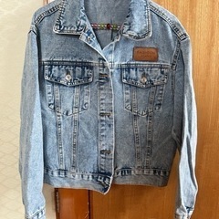刺繍入り　デニムジャケットの画像