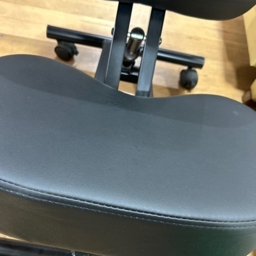 ☆オススメ☆ ニーリングチェア　オフィス用家具 いす　