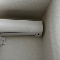 ダイキン ルームエアコンS22ZTES-W 使用期間1年  