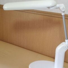 蛍光灯スタンドの画像