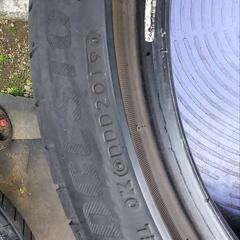 車のパーツ タイヤ、ホイールの画像