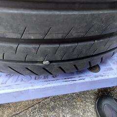 車のパーツ タイヤ、ホイールの画像