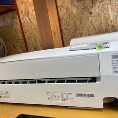 ☆中古￥23,800！Hisense　6畳用2.2kwルームエアコン　家電　2021年製　HA-S22DE9-W型　【BD092】