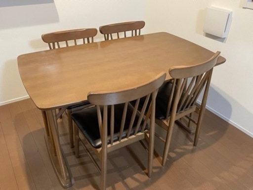 家具 ダイニングセット　ニトリ