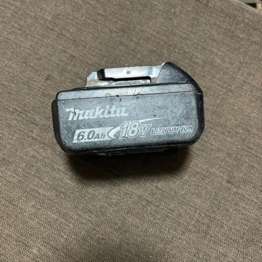 ※本日中にいなければ　違うところに売りに行きます。※マキタ　インパクトレンチ  6.0Ah 18vバッテリー一個付き