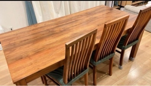 ダイニングテーブル