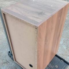 小さな合板製の棚　珍しい規格サイズの収納棚だと思います H60×Ｗ30×D40㎝の画像