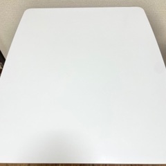 カリモク60 カフェテーブルの画像