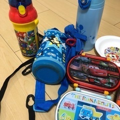 アンパンマン 妖怪ウォッチお皿無し。お弁当箱　水筒の画像