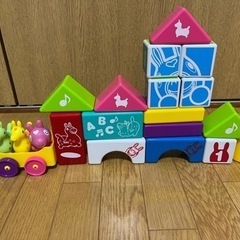 （最終値下げ）幼児向けおもちゃセット（キッチン•ブロック・木のおもちゃ　など）の画像