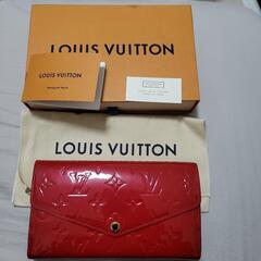 ルイヴィトン ヴェルニ  財布 赤の画像