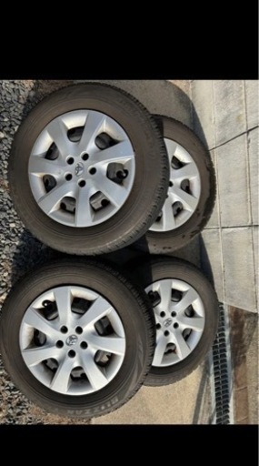 車のパーツ タイヤ、ホイール