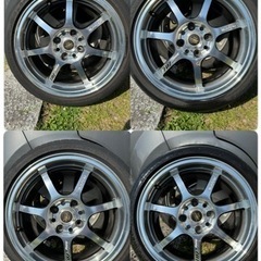 車のパーツ タイヤ、ホイール