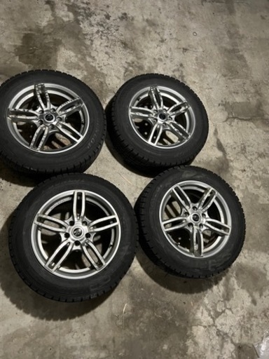 205/60/R16冬タイヤ