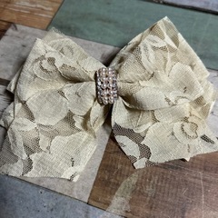 バレッタ リボン🎀 ヘアアクセサリー リメイク ハンドメイドの画像