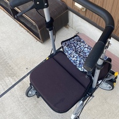 中古　歩行器シンフォニーSPスリムの画像