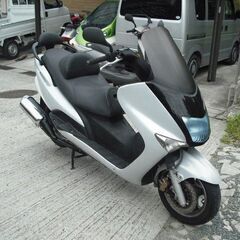 外装新品 YAMAHA MAJESTY 125 コマジェ125 Fi パールホワイト・インジェクションの画像