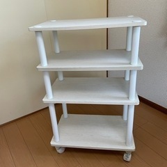 4段収納棚　（使用7年）