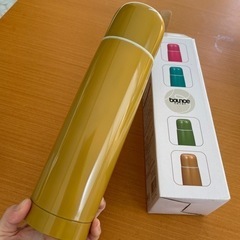 新品　水筒　魔法瓶の画像
