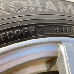 車のパーツ タイヤ、ホイール