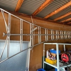 植木剪定用脚立 3足の画像