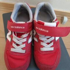 18cm　赤色　new balanceの画像