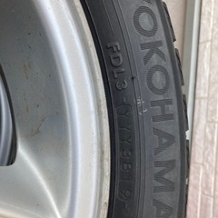 車のパーツ タイヤ、ホイール
