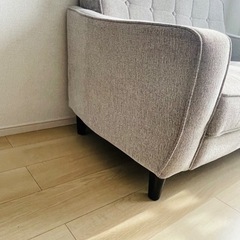 家具 テーブル　2人掛けソファの画像