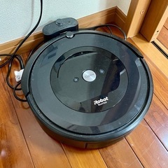 【明日、明後日までにお取引できる方！本日限定お値下げしました】ルンバ　e5 の画像