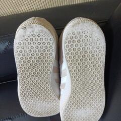 アディダス 靴 スニーカーの画像
